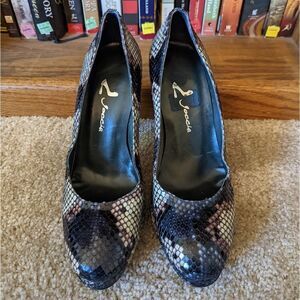 𝅺goccia Italian snakeskin stilleto worn once euc sz 38